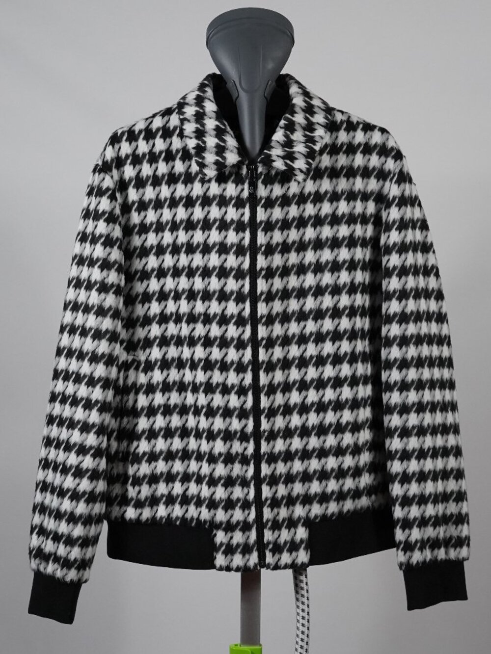 Paisley & Gray Men's Black & White Houndstooth Faux Fur Bomber Jacket XL Slim Fi